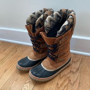 Sorel Joan of Arctic Knit Boots 10